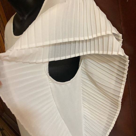 NWT Marc NY size S White Flutter Sleeve Top - Picture 4 of 9